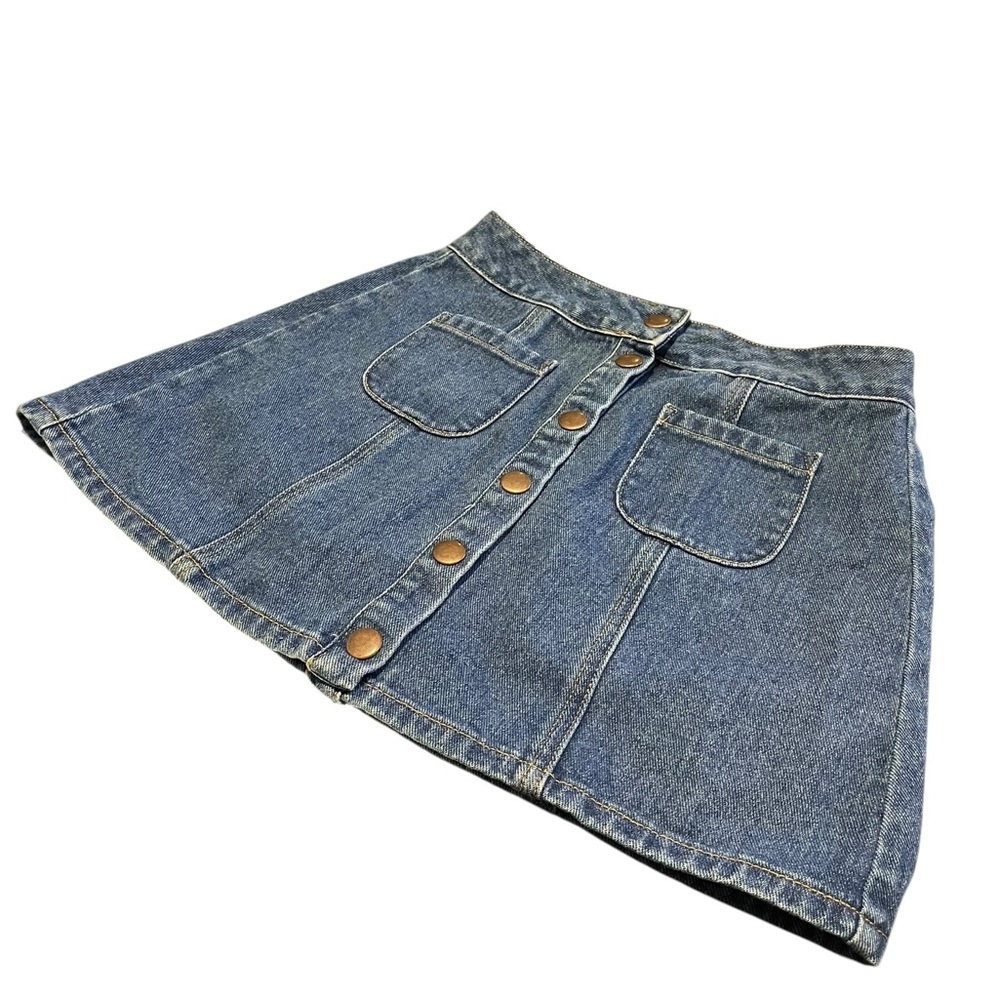BRANDY MELVILLE Armelle button up pocketed A-line mini denim skirt - Picture 2 of 10